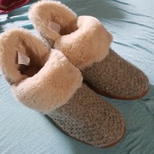 Slippers